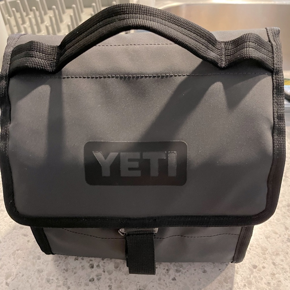 Yeti Daytrip Lunchbox